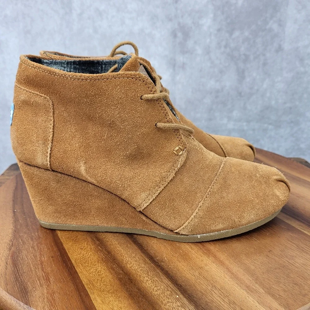 Toms‎ Desert Wedge Ankle Boots  Womens 9 Brown Suede Leather Hi Top  Booties